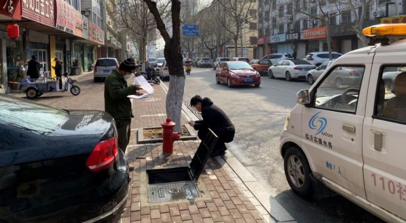 对智慧消火栓进行调试.jpg